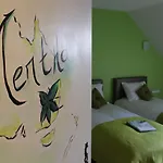 De L'arc En Ciel Bed & Breakfast