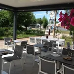 De L'arc En Ciel Couette-café 3*