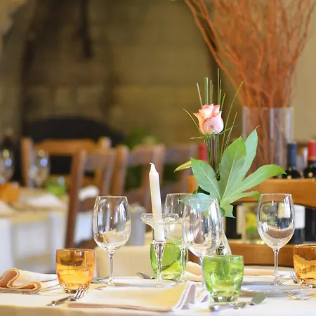 De L'arc En Ciel Bed & Breakfast 3*