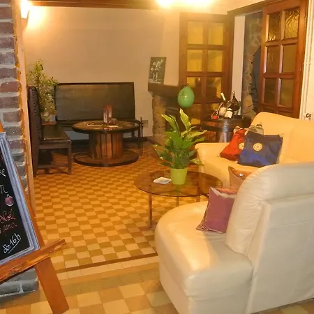 De L'arc En Ciel Bed & Breakfast 3*