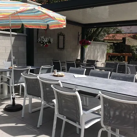 De L'arc En Ciel Bed & Breakfast Fauquembergues