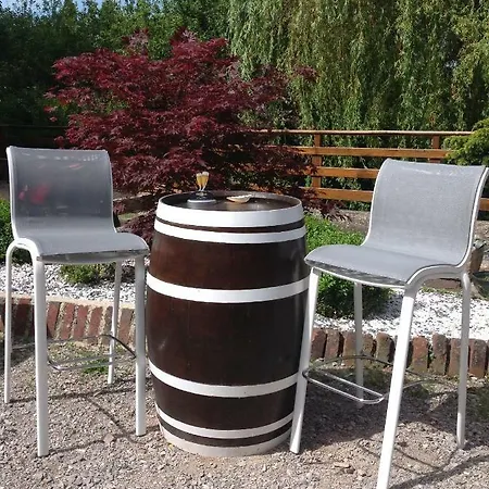 De L'arc En Ciel Bed & Breakfast 3*